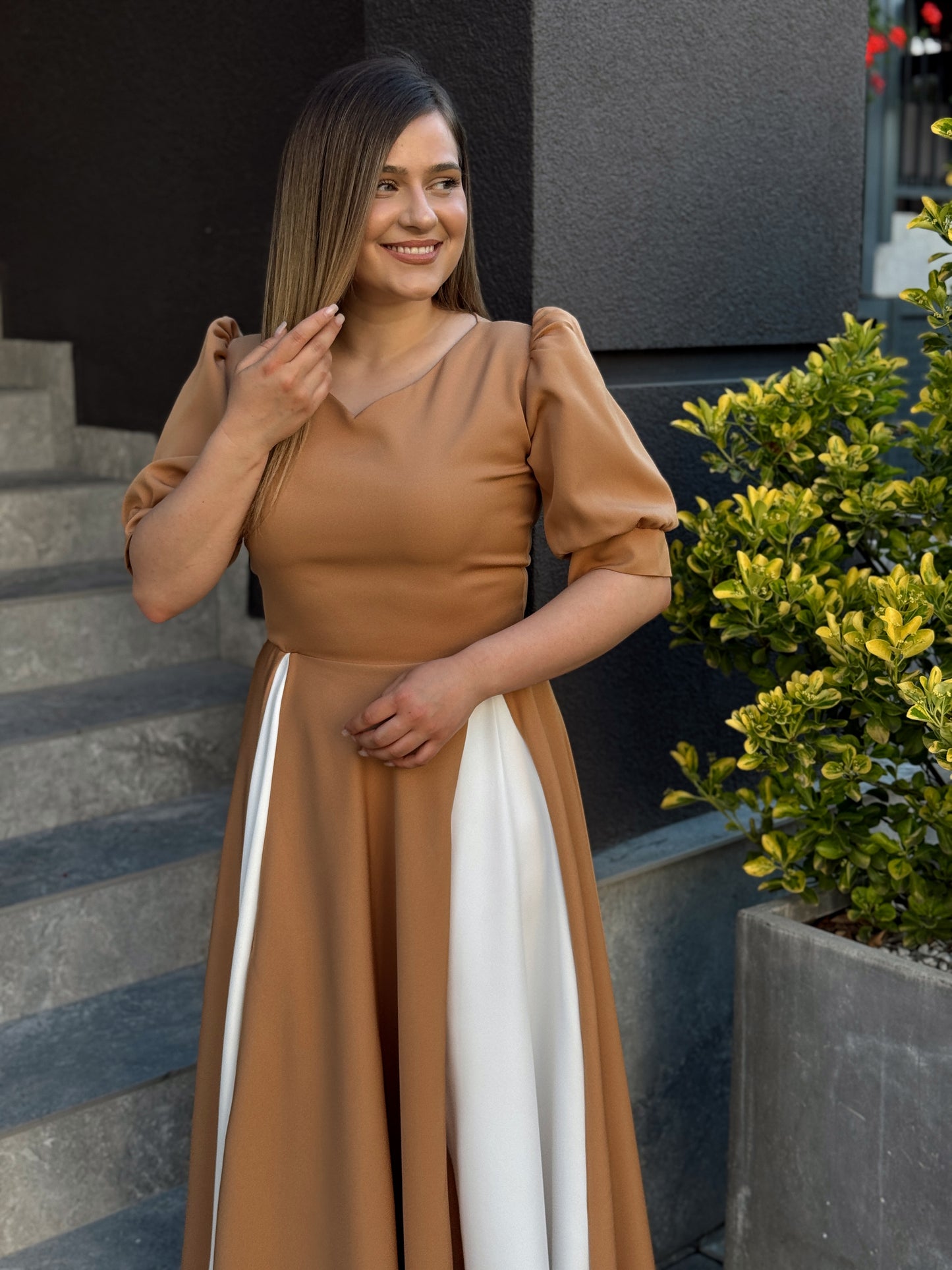 Rochie midi elegantă din stofă Barbi Camel