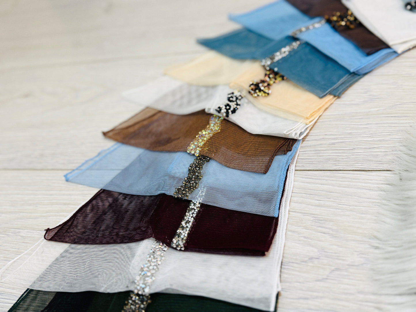 Baticuri din Tulle cu Accesoriu.