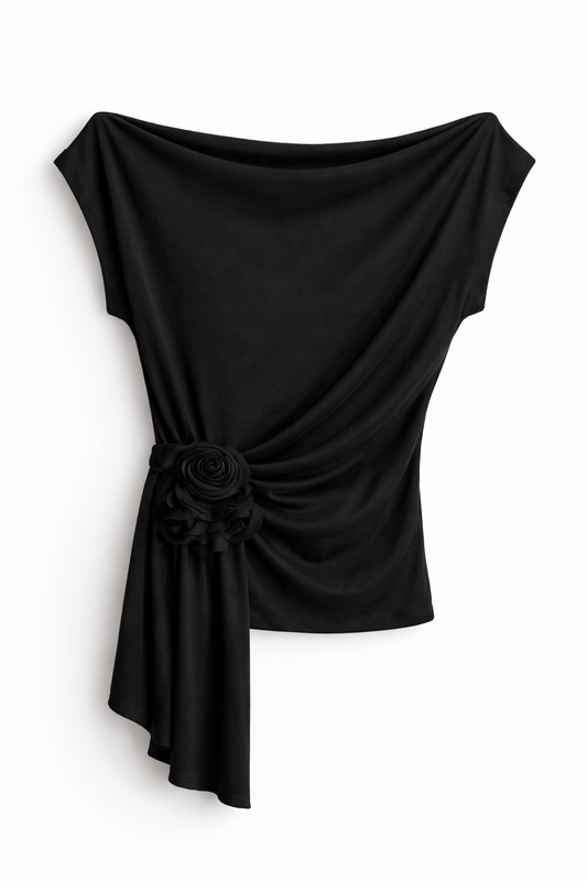 Top elegant cu floare