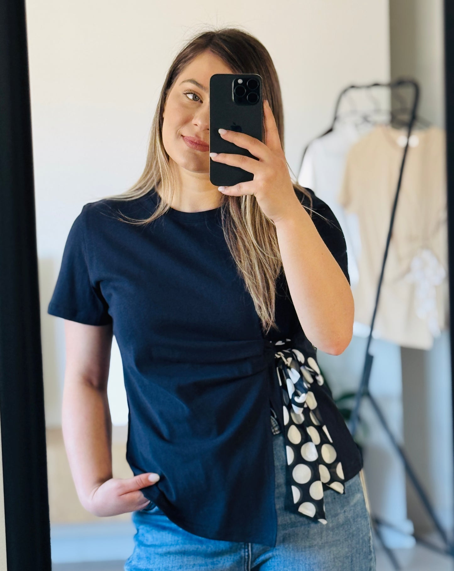 Tricou cu detaliu eșarfă