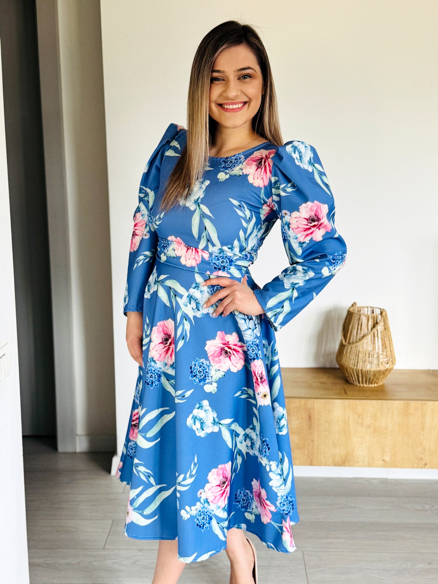 Rochie Midi Albastră Florală din Stofă Barbi