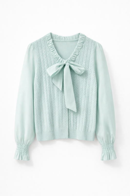 Bluză cu fundă decorativă – delicată și feminină