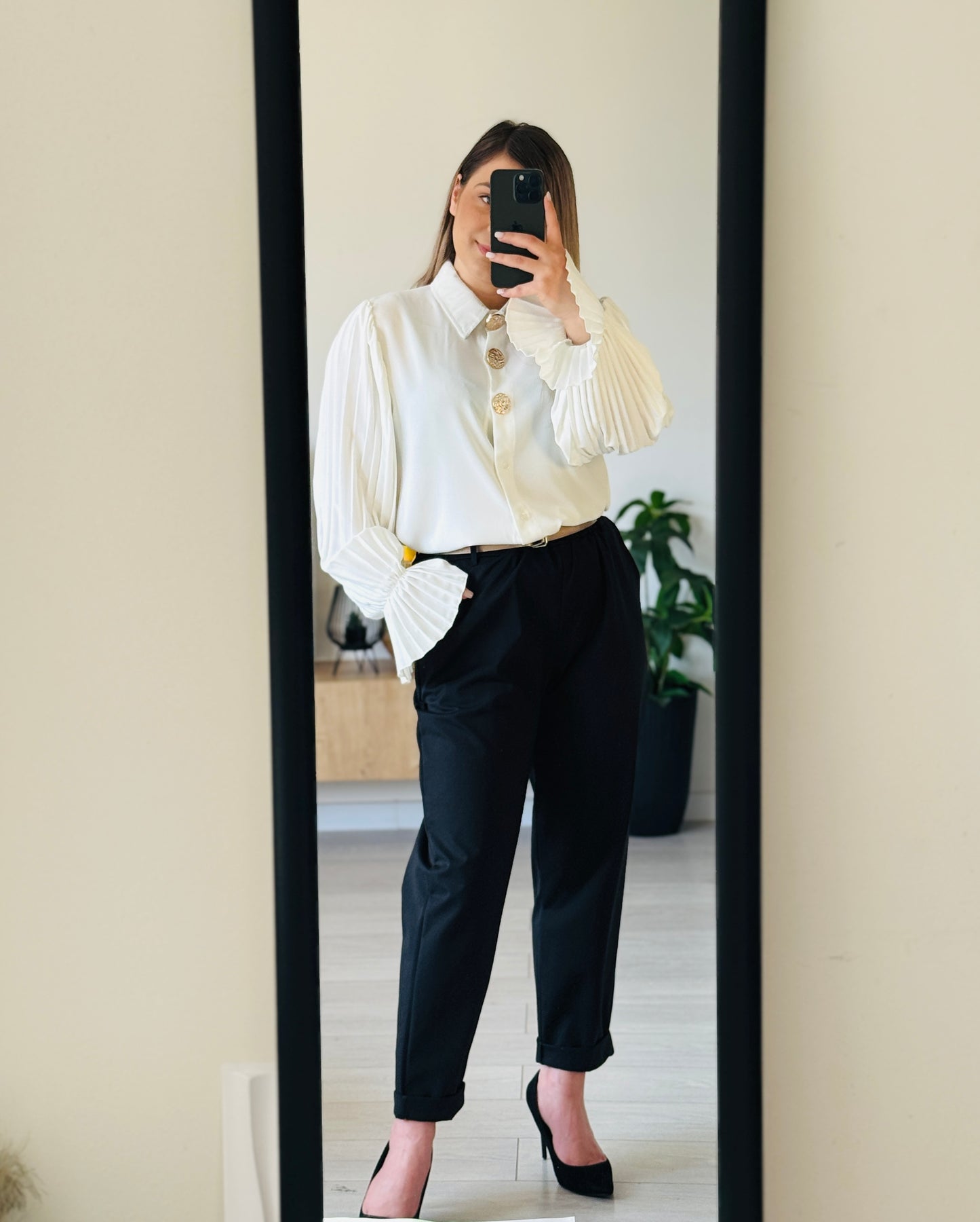 Pantaloni eleganți cu curea