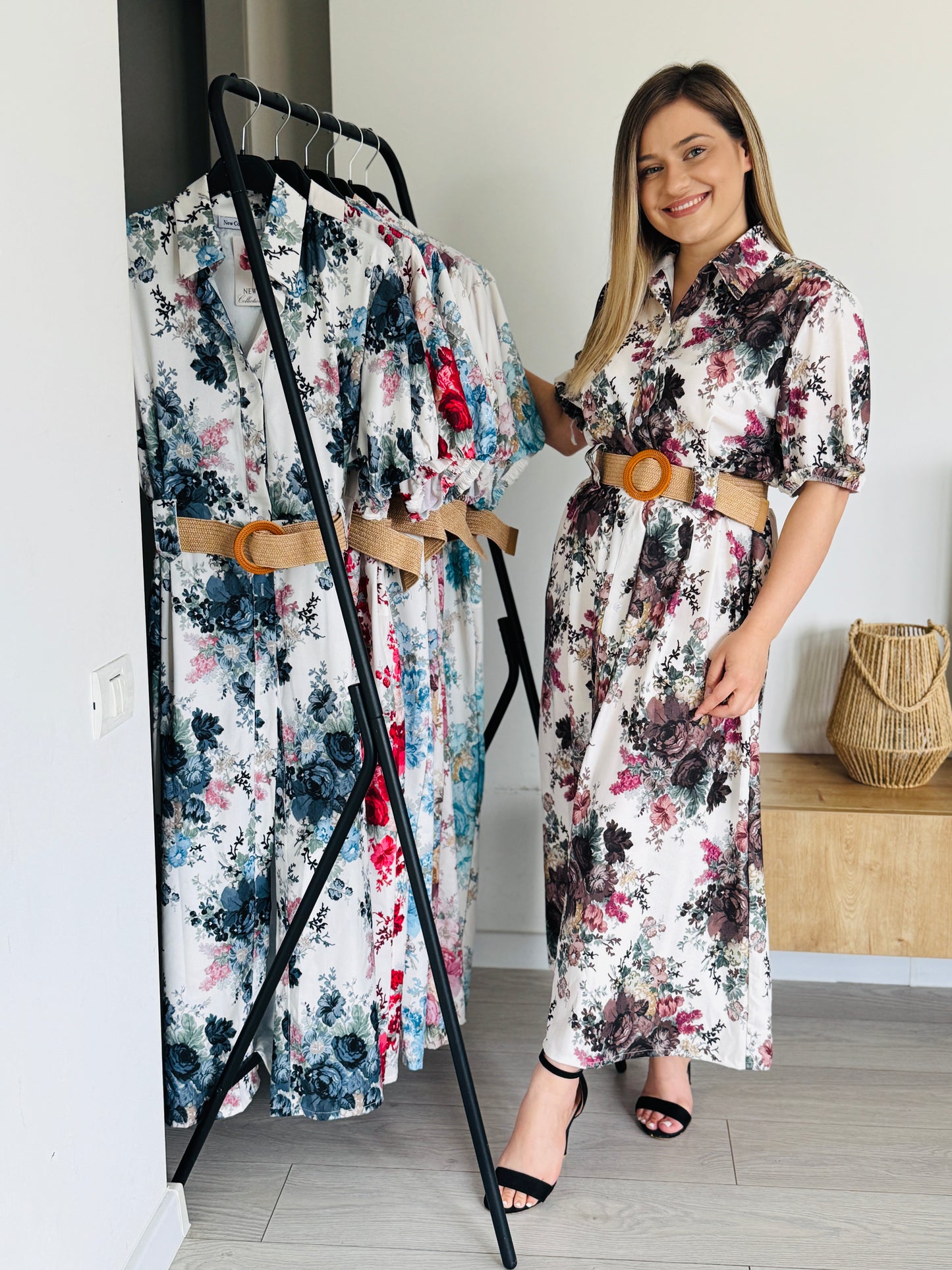 Articolul zilei 🎀                             Rochie maxi florală cu curea