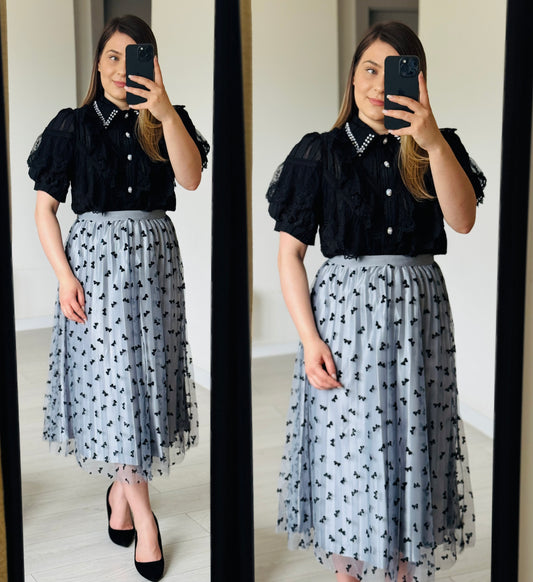 Set elegant cămașă cu perle și fustă midi din tull cu fluturi