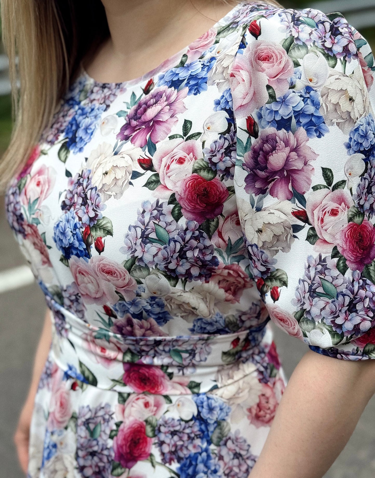 Rochie midi din vâscoză cu imprimeu floral
