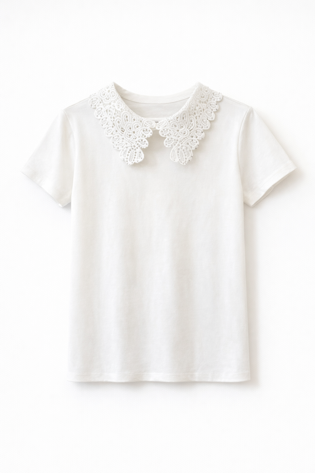 Tricou cu Guler Decorativ din Dantelă