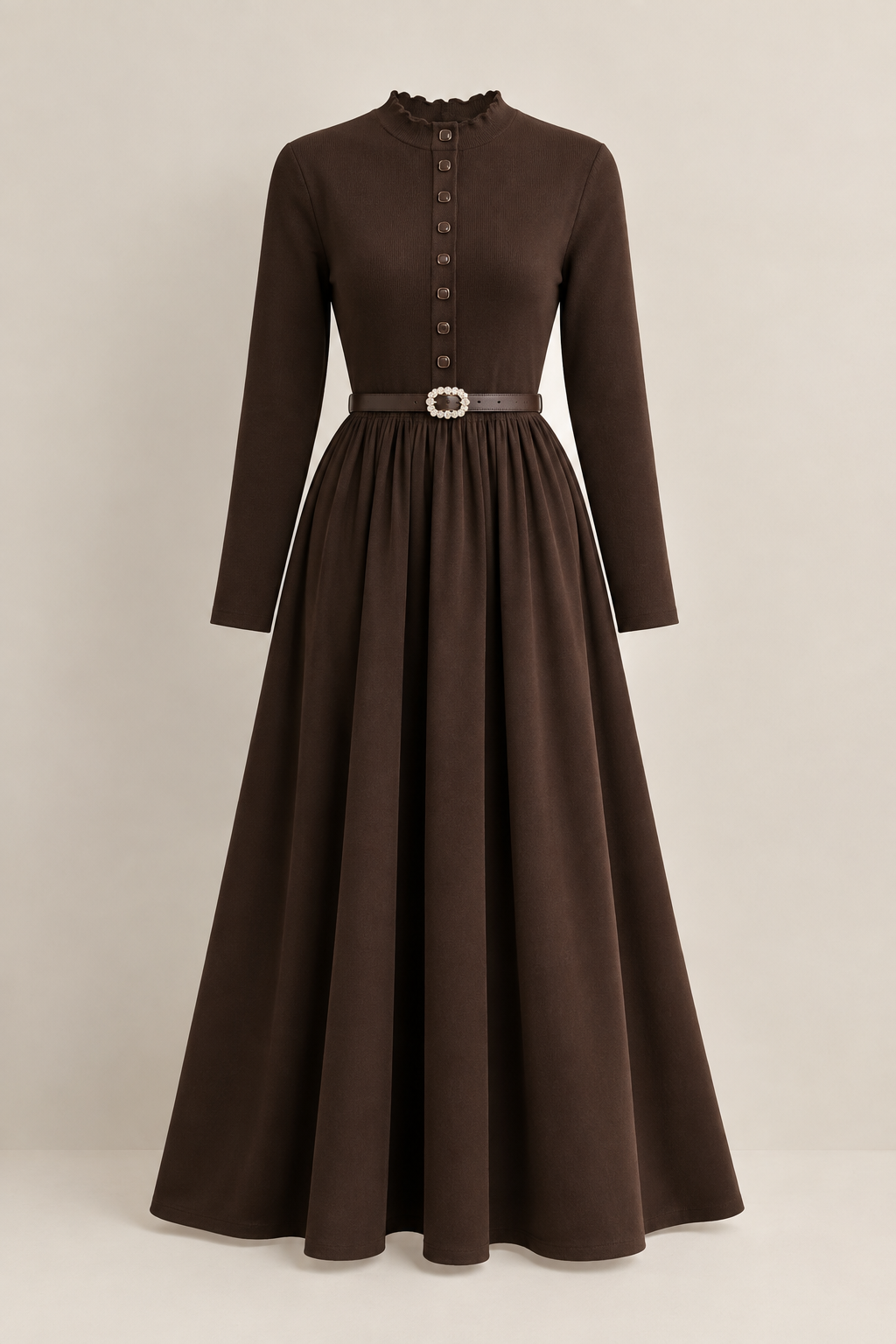Rochie lungă elegantă cu nasturi și curea