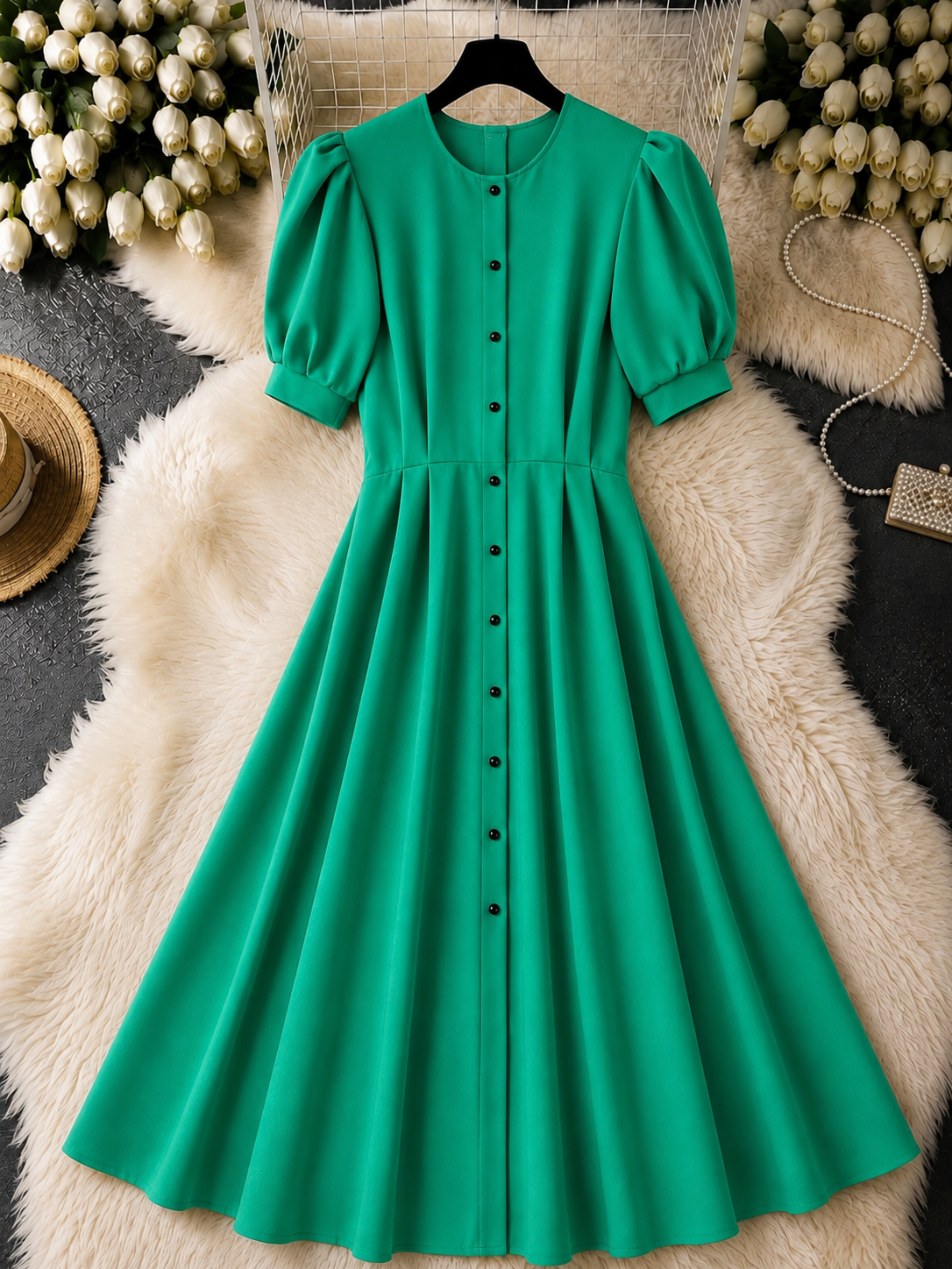Articolul zilei 🎀                              Rochie midi din stofă Barbi