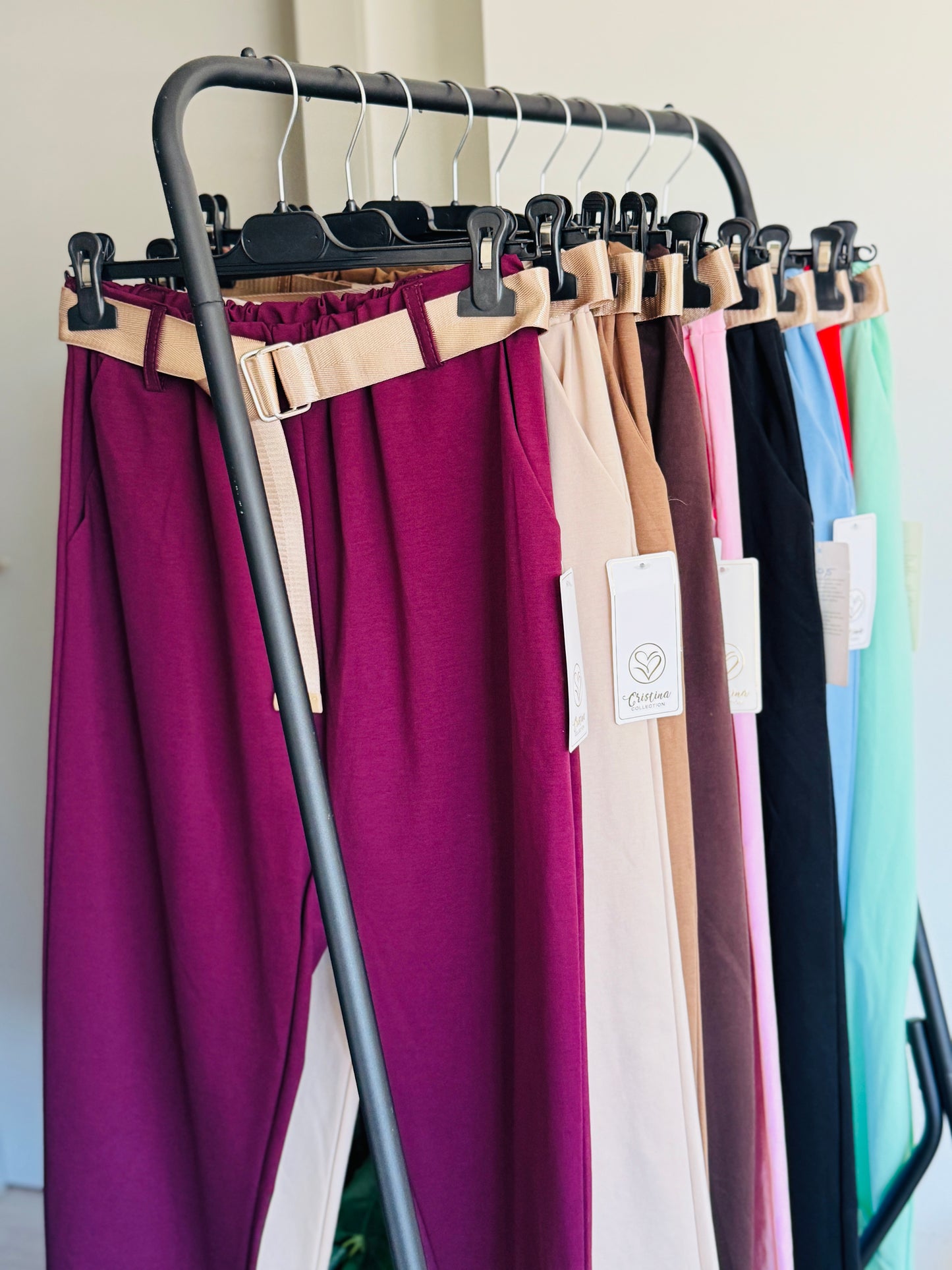 Pantaloni eleganți cu curea