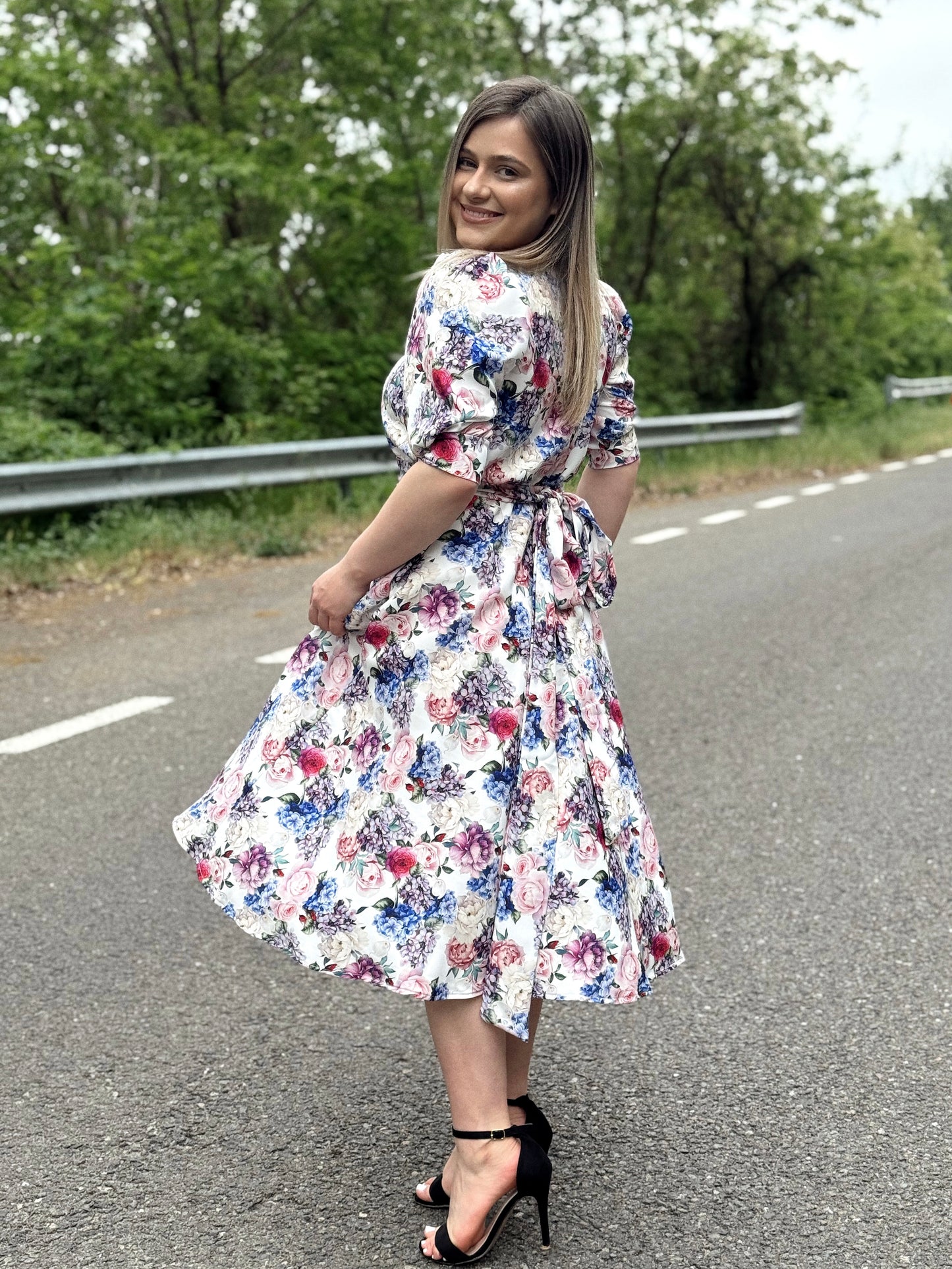 Rochie midi din vâscoză cu imprimeu floral