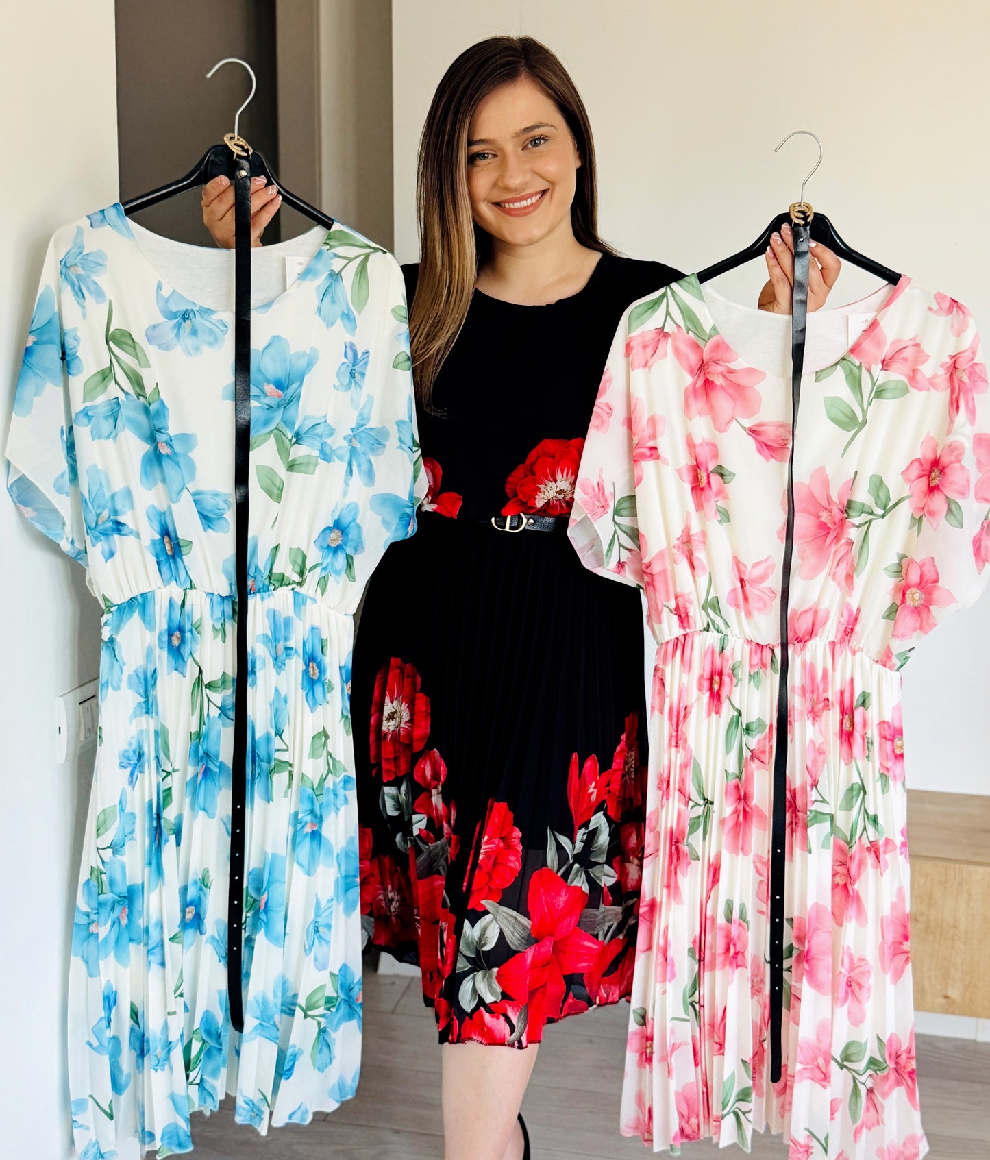 Produsul zilei🎀                             Rochie midi plisată cu imprimeu floral