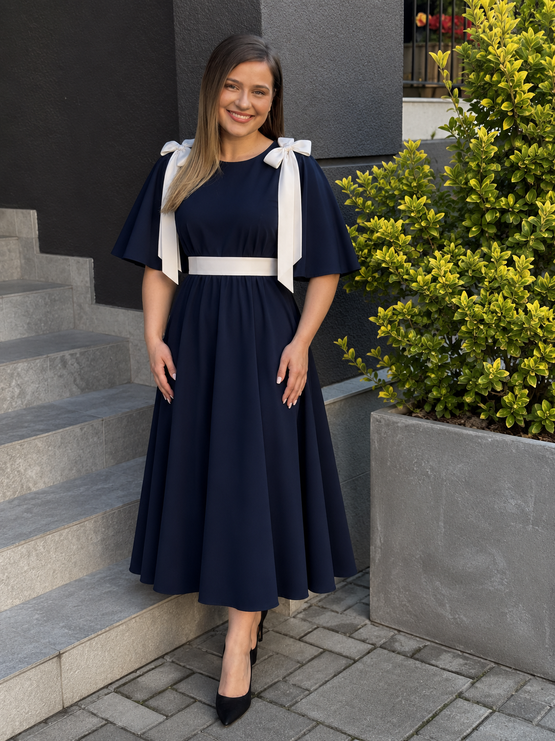 Rochie elegantă cu funde