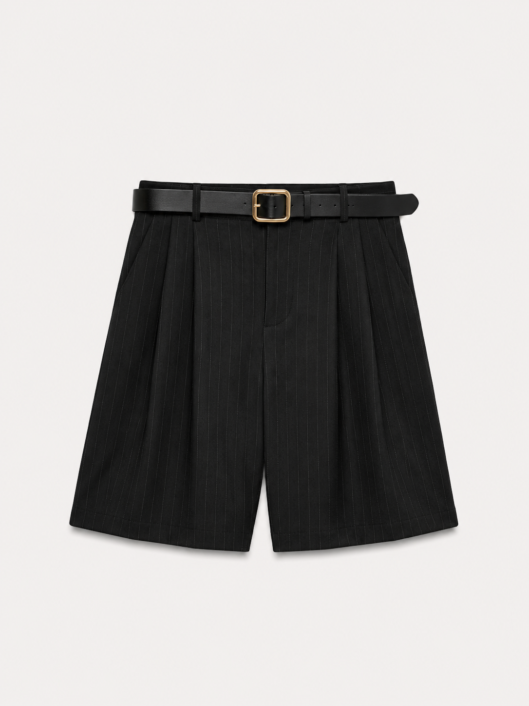 Pantaloni scurți eleganți cu curea