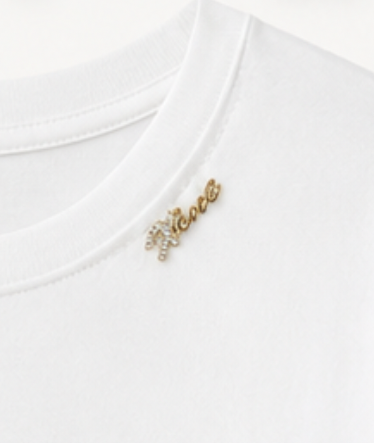 Tricou basic oversized cu detaliu decorativ