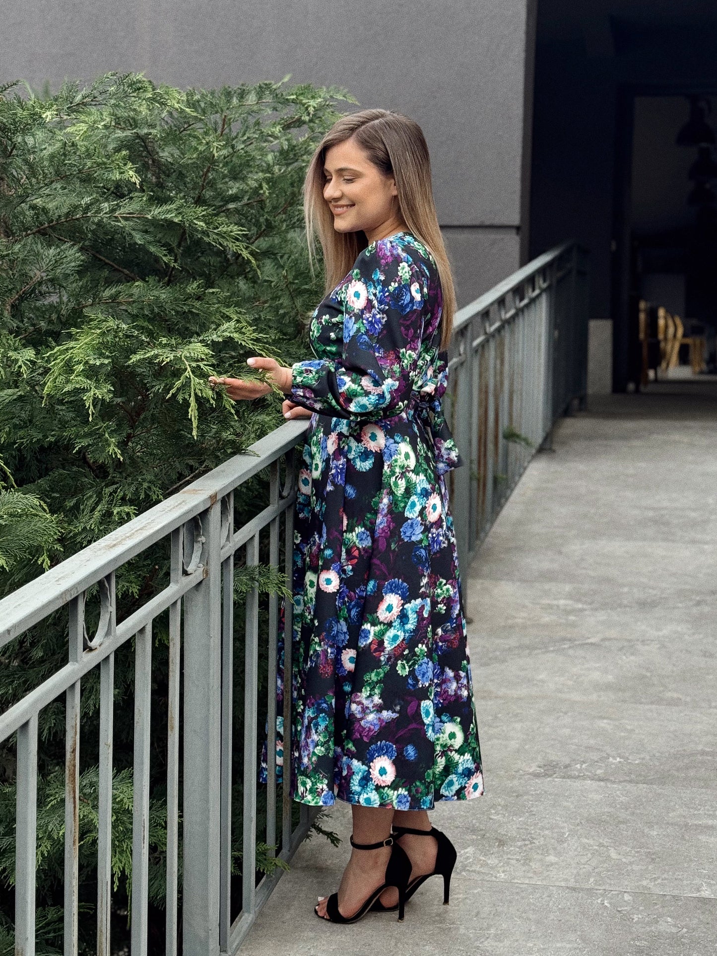 Rochie Elegantă Florală din Stofă Barbie