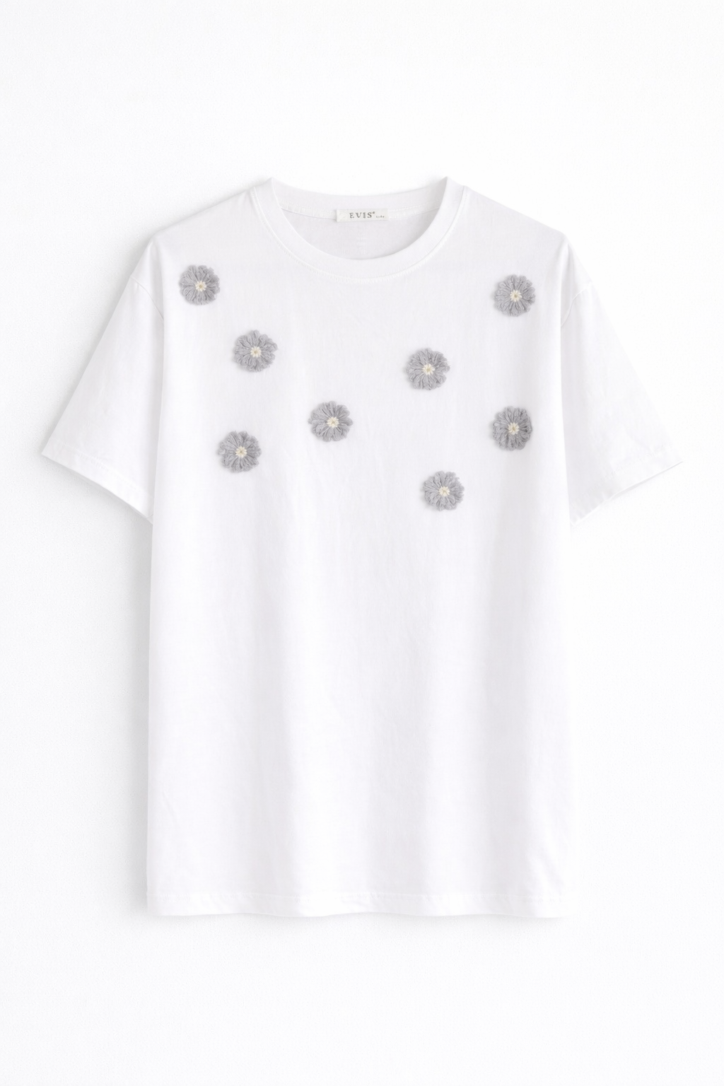 Tricou cu flori aplicate