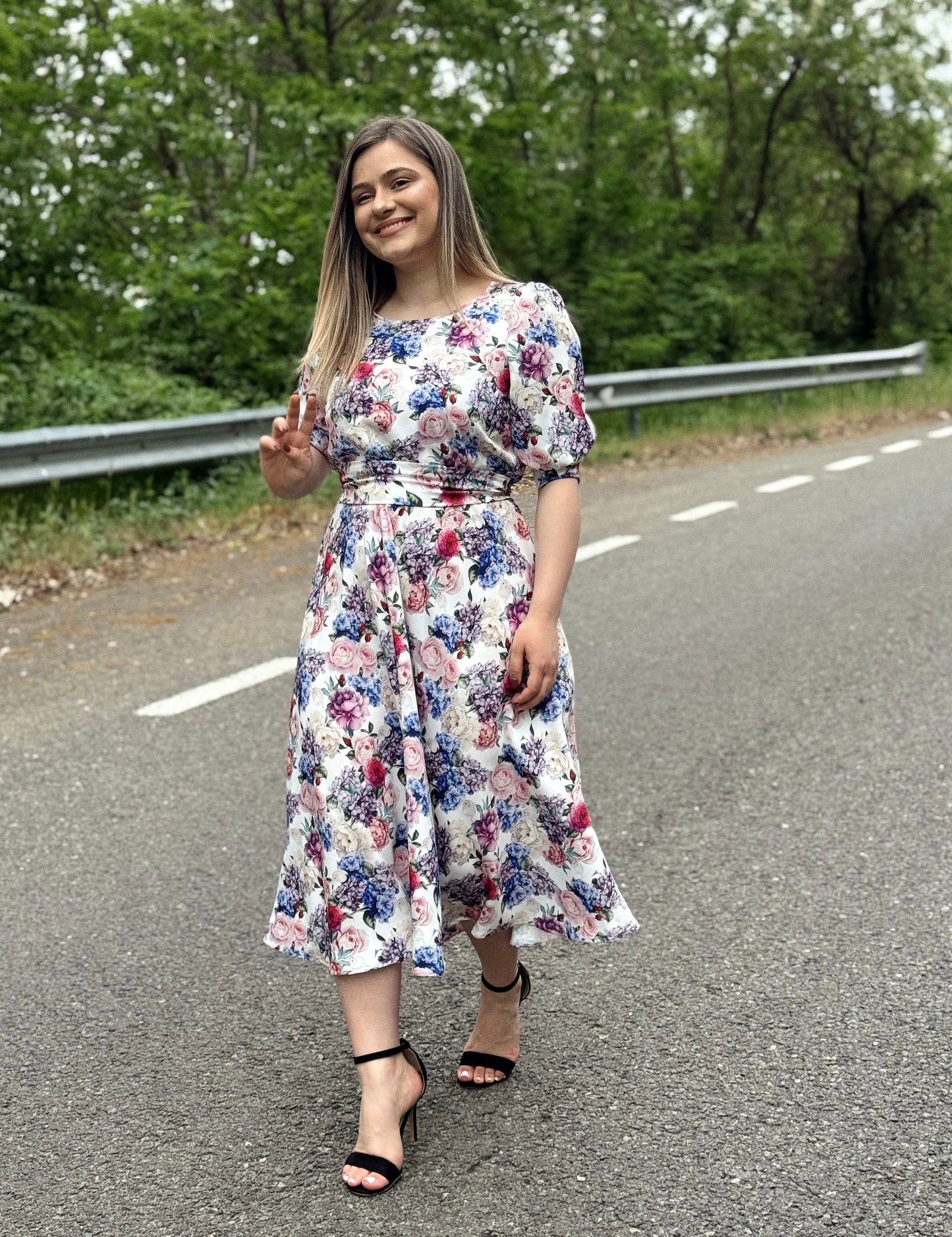 Rochie midi din vâscoză cu imprimeu floral
