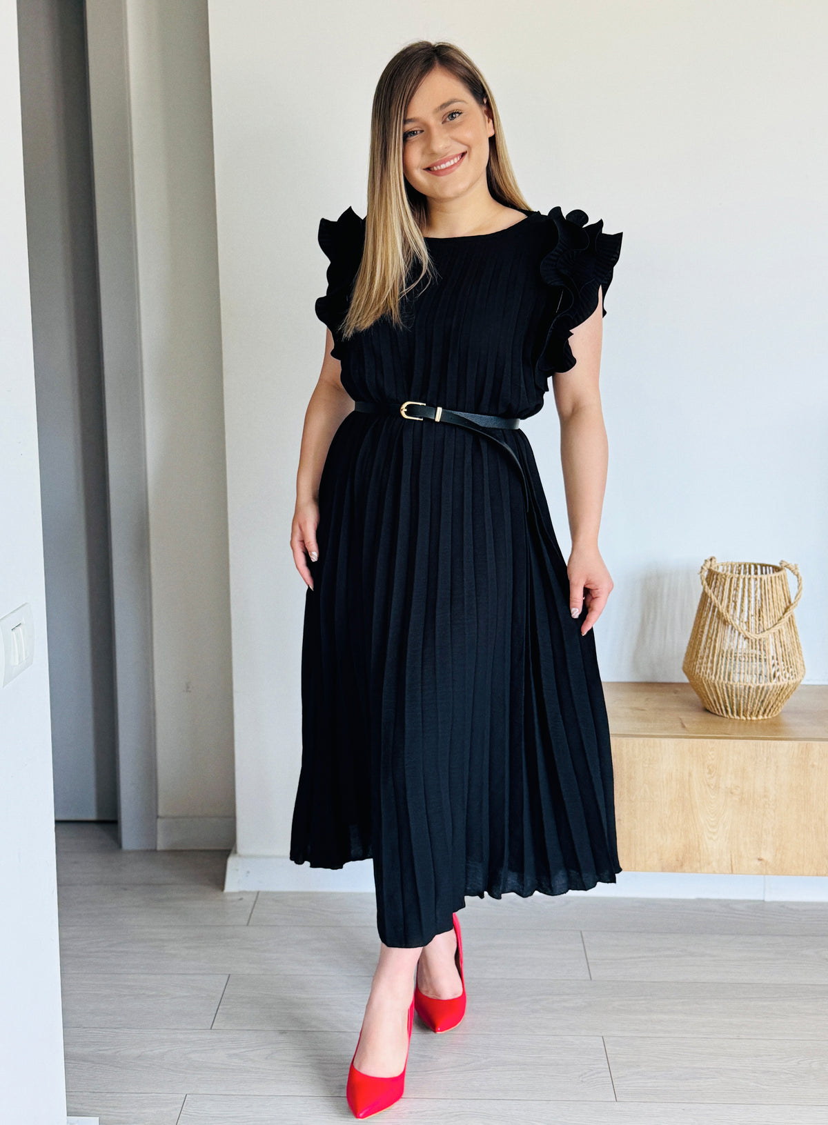 Rochie plisată din vâscoză cu volane