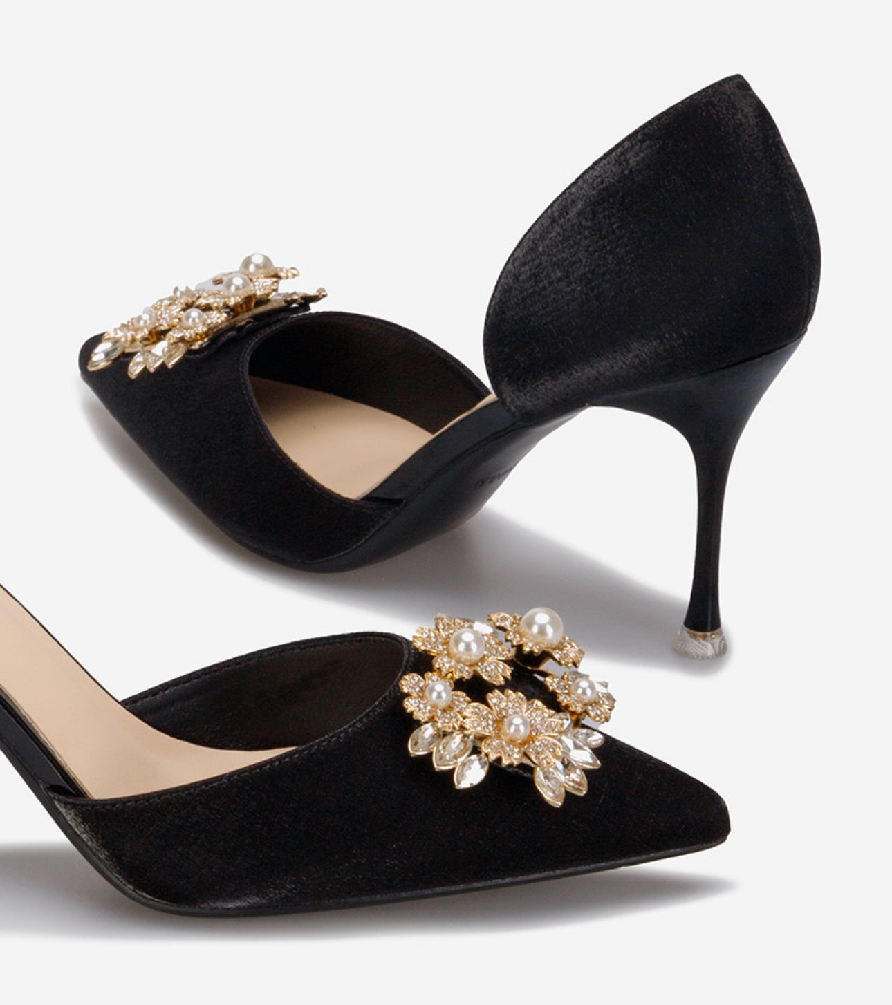 Pantofi Stiletto Negri cu Accesorii Strălucitoare