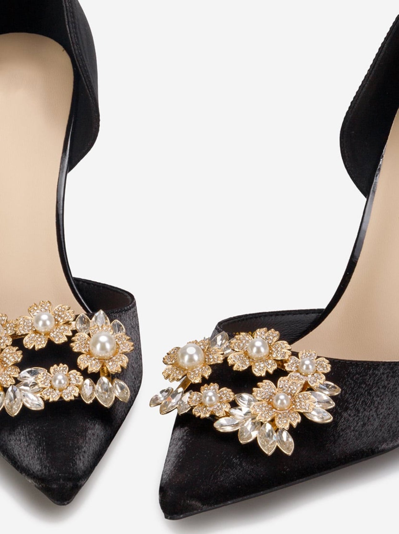 Pantofi Stiletto Negri cu Accesorii Strălucitoare