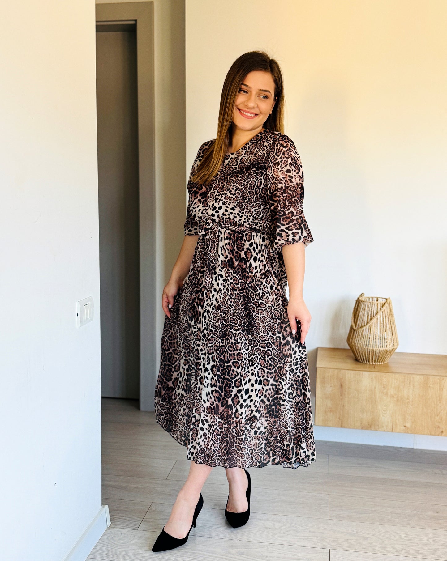 Rochie Midi Animal Print cu Mâneci 3/4