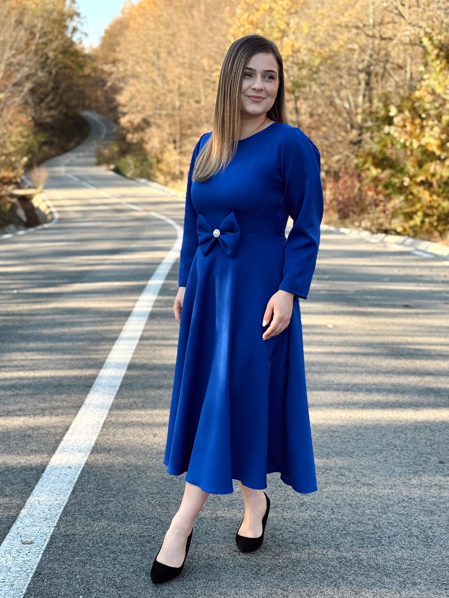 Rochie Midi din Stofă Barbi cu Detaliu Fundă și Perlă