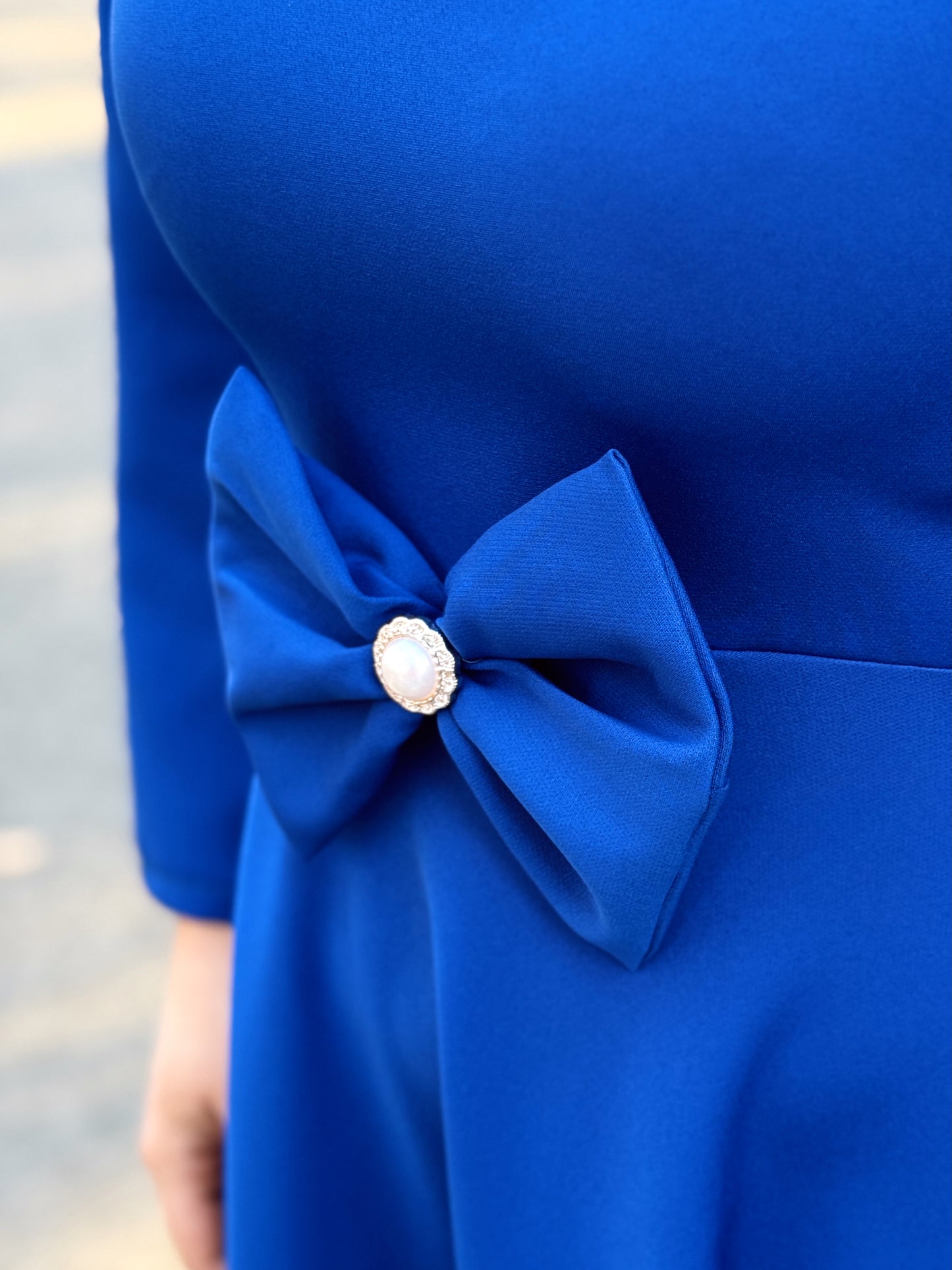 Rochie Midi din Stofă Barbi cu Detaliu Fundă și Perlă