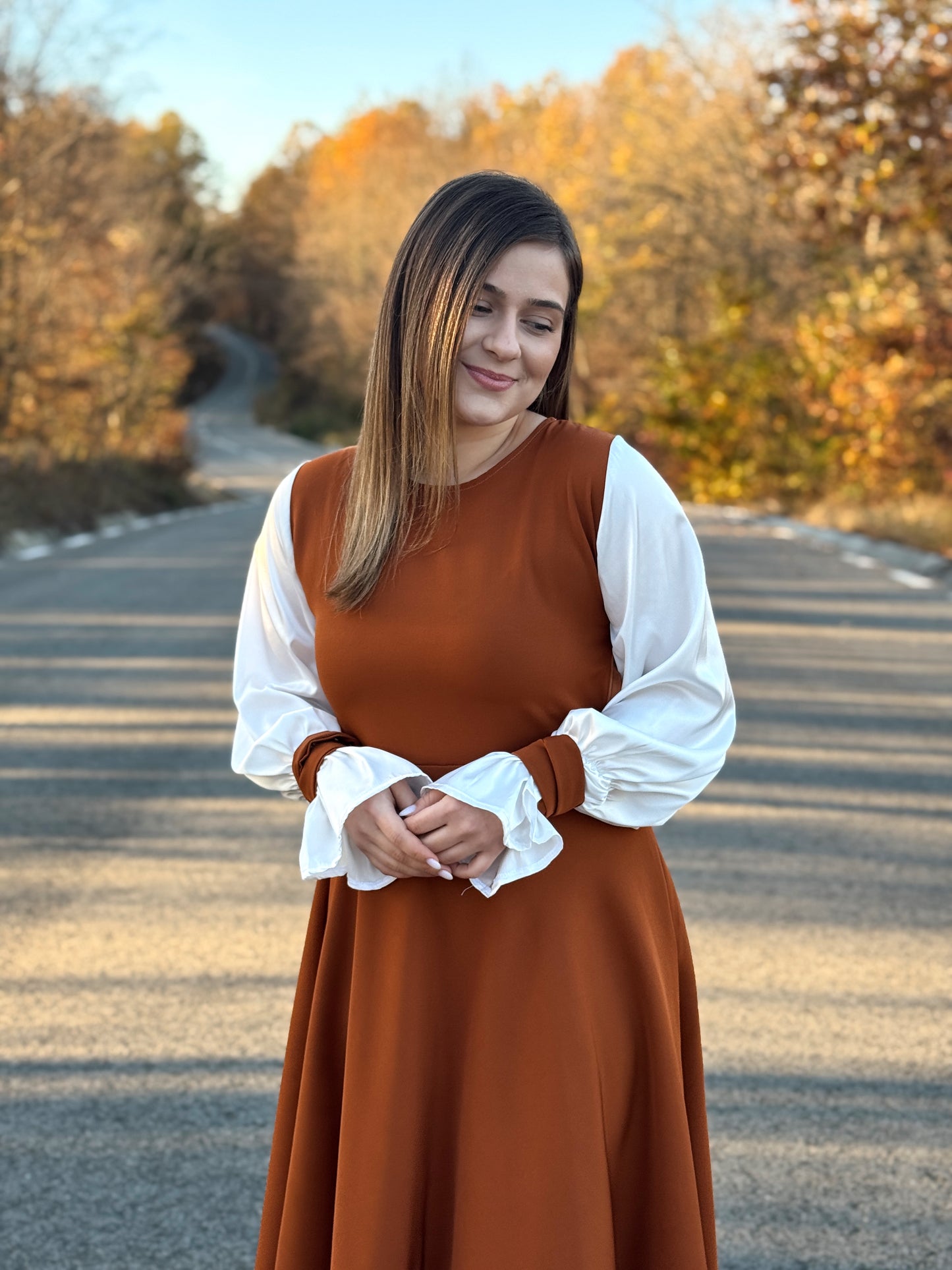 Rochie Midi din Stofă cu Mâneci din Satin