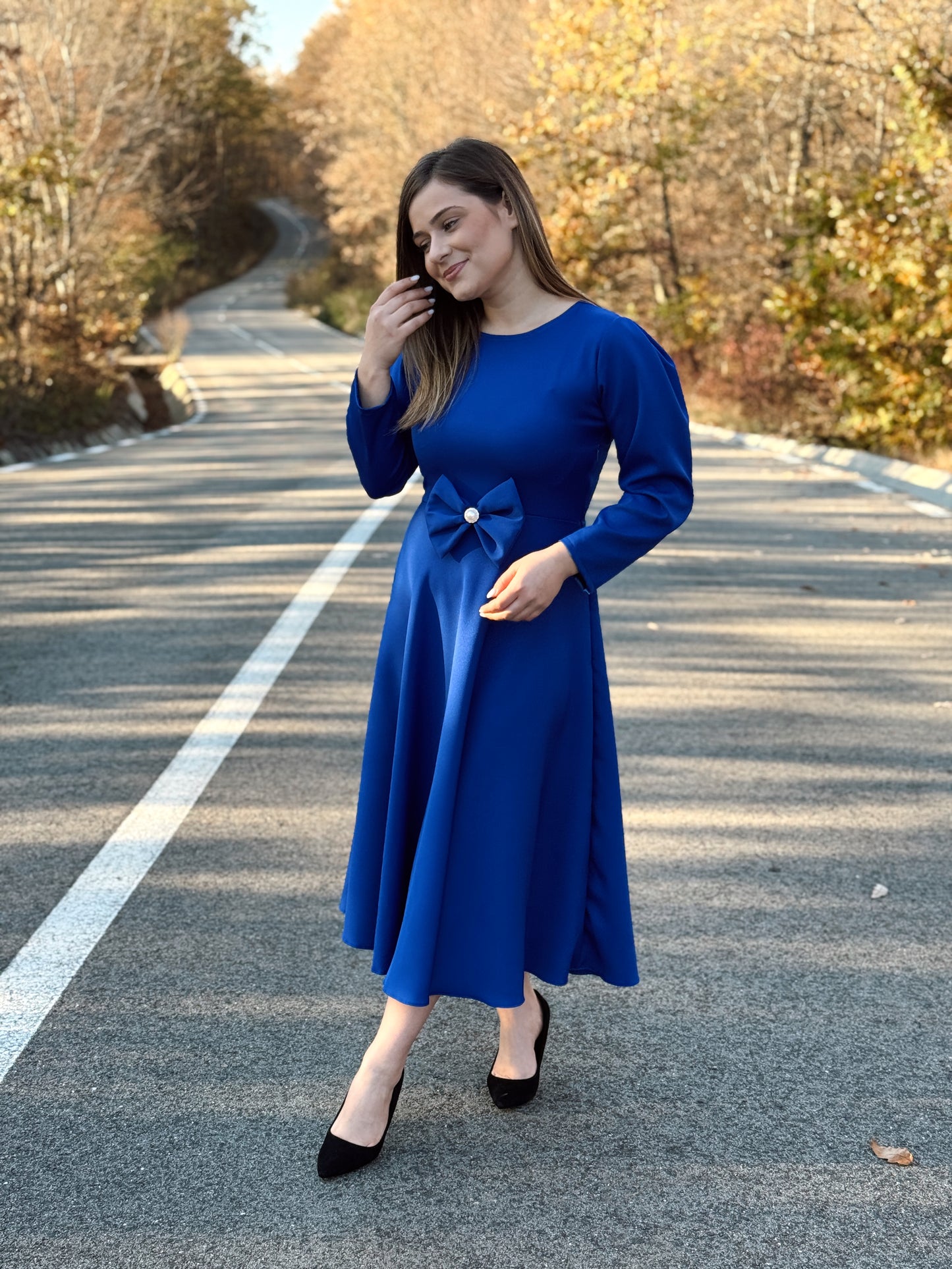 Rochie Midi din Stofă Barbi cu Detaliu Fundă și Perlă