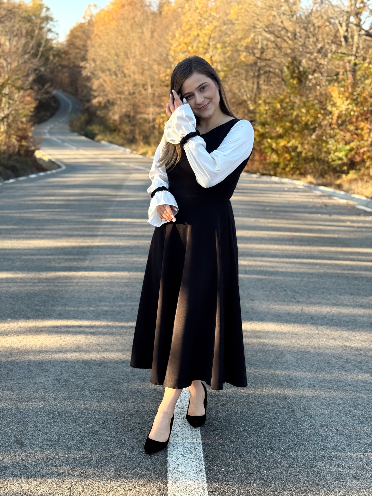 Rochie Midi din Stofă cu Mâneci din Satin