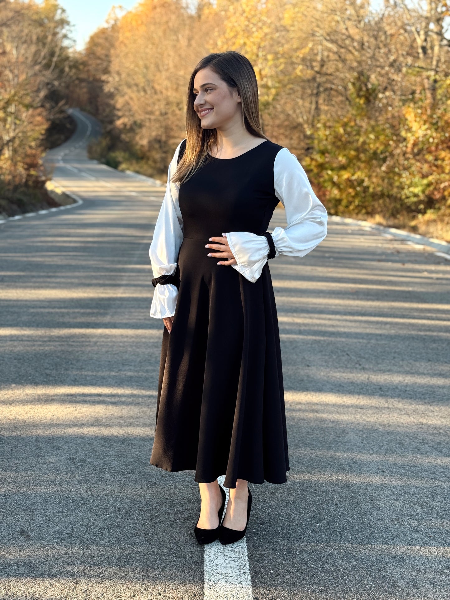 Rochie Midi din Stofă cu Mâneci din Satin