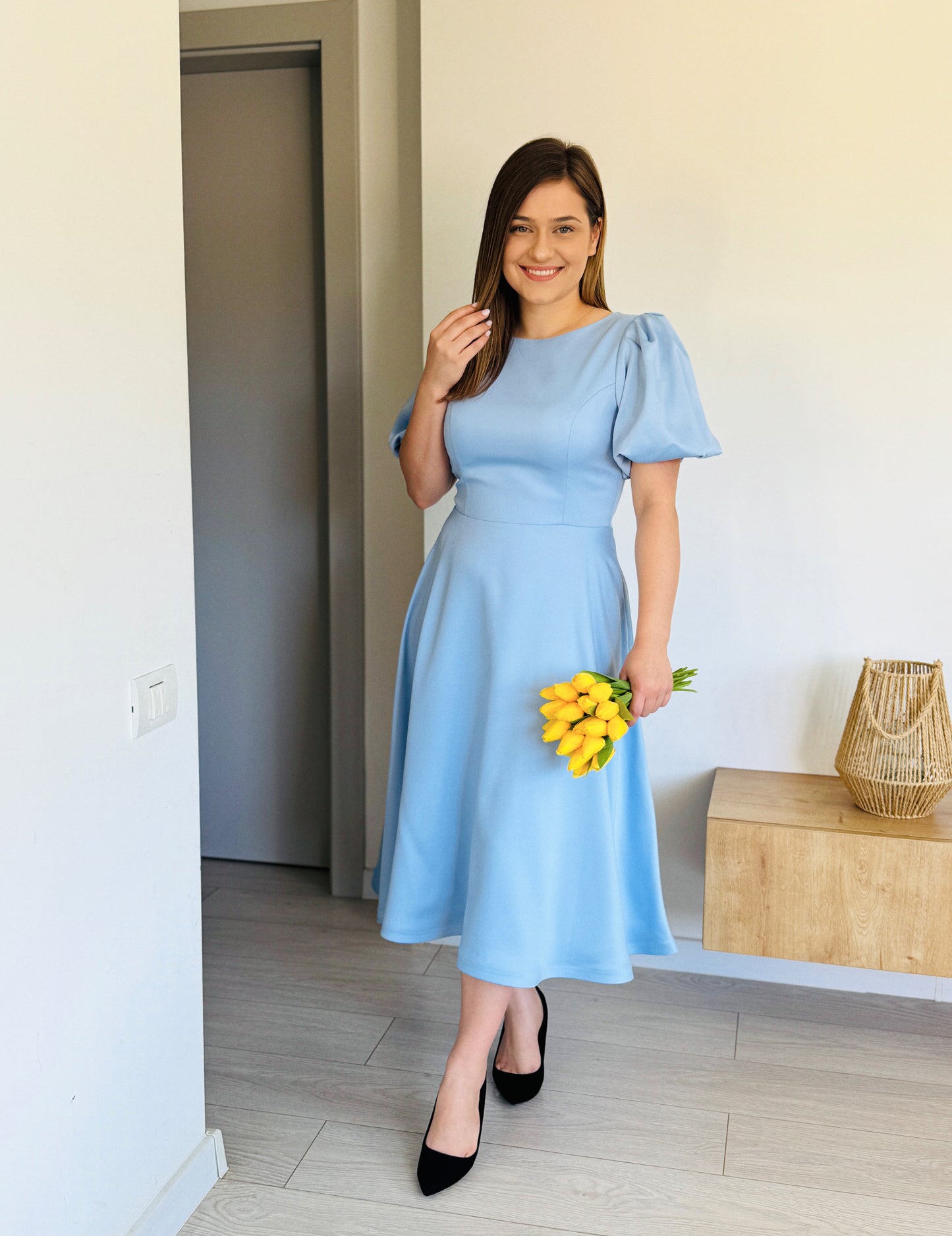 Rochie elegantă cu mâneci bufante